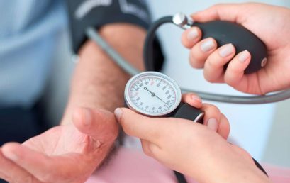 Controle da hipertensão depende de medicamentos e hábitos saudáveis