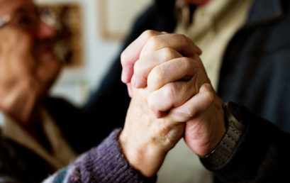 Simpósio prioriza cuidados mentais e paliativos no tratamento do paciente idoso