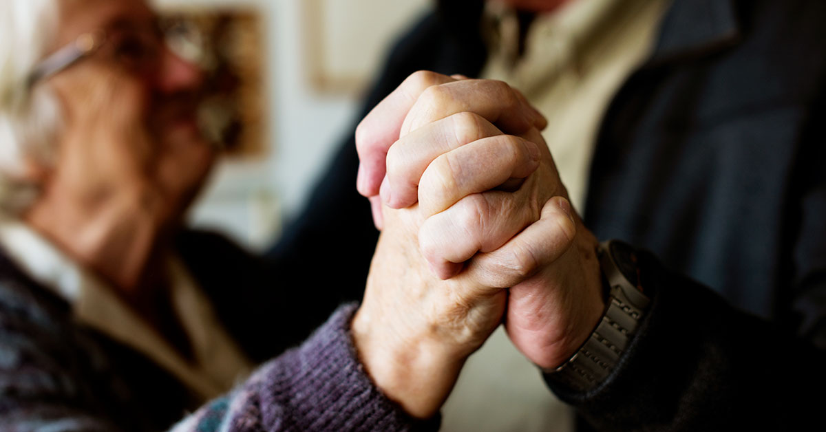 Simpósio prioriza cuidados mentais e paliativos no tratamento do paciente idoso