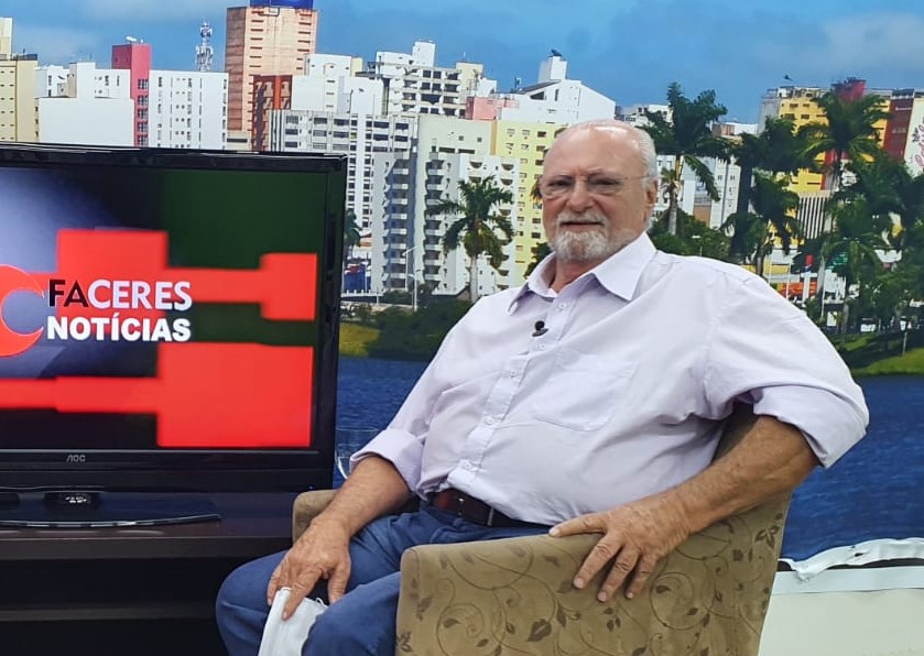 Entrevista com secretário de Saúde de São José do Rio Preto na TV FACERES aborda cenário atual após 2 anos do início da pandemia da Covid-19