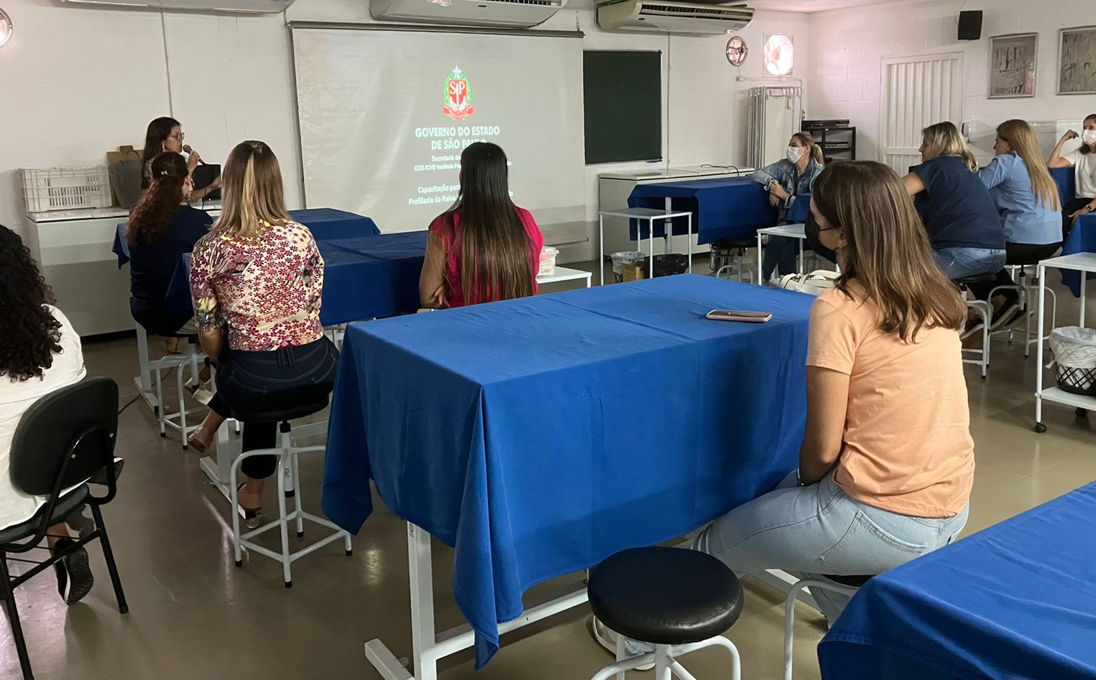 Faculdade de medicina FACERES recebe representantes de 14 municípios do noroeste paulista em capacitação sobre infiltração de soro antirrábico nas agressões