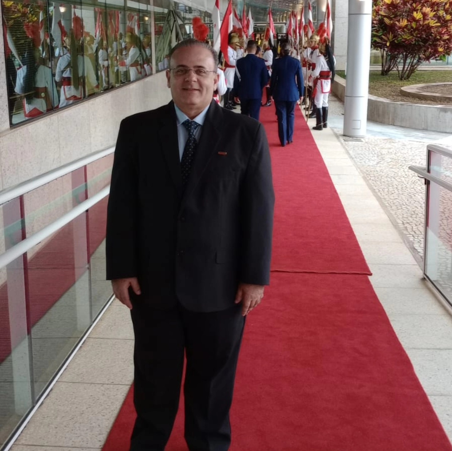 Professor da faculdade de medicina FACERES recebe homenagem do Ministério Público Militar