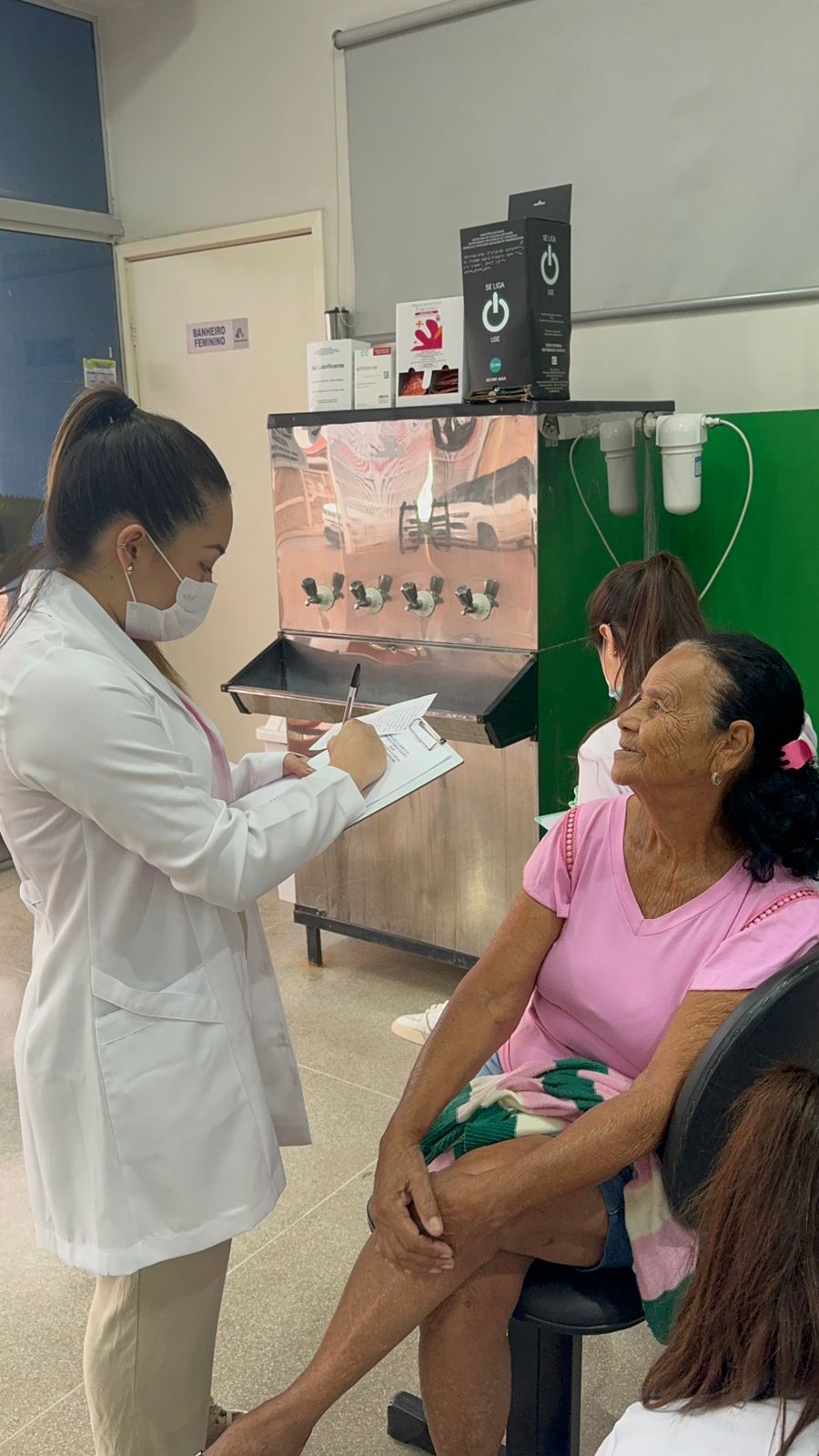 Faculdade de medicina FACERES realiza ações especiais do Outubro Rosa com foco na saúde da mulher