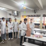 Capacitação da manobra de Heimlich (7)