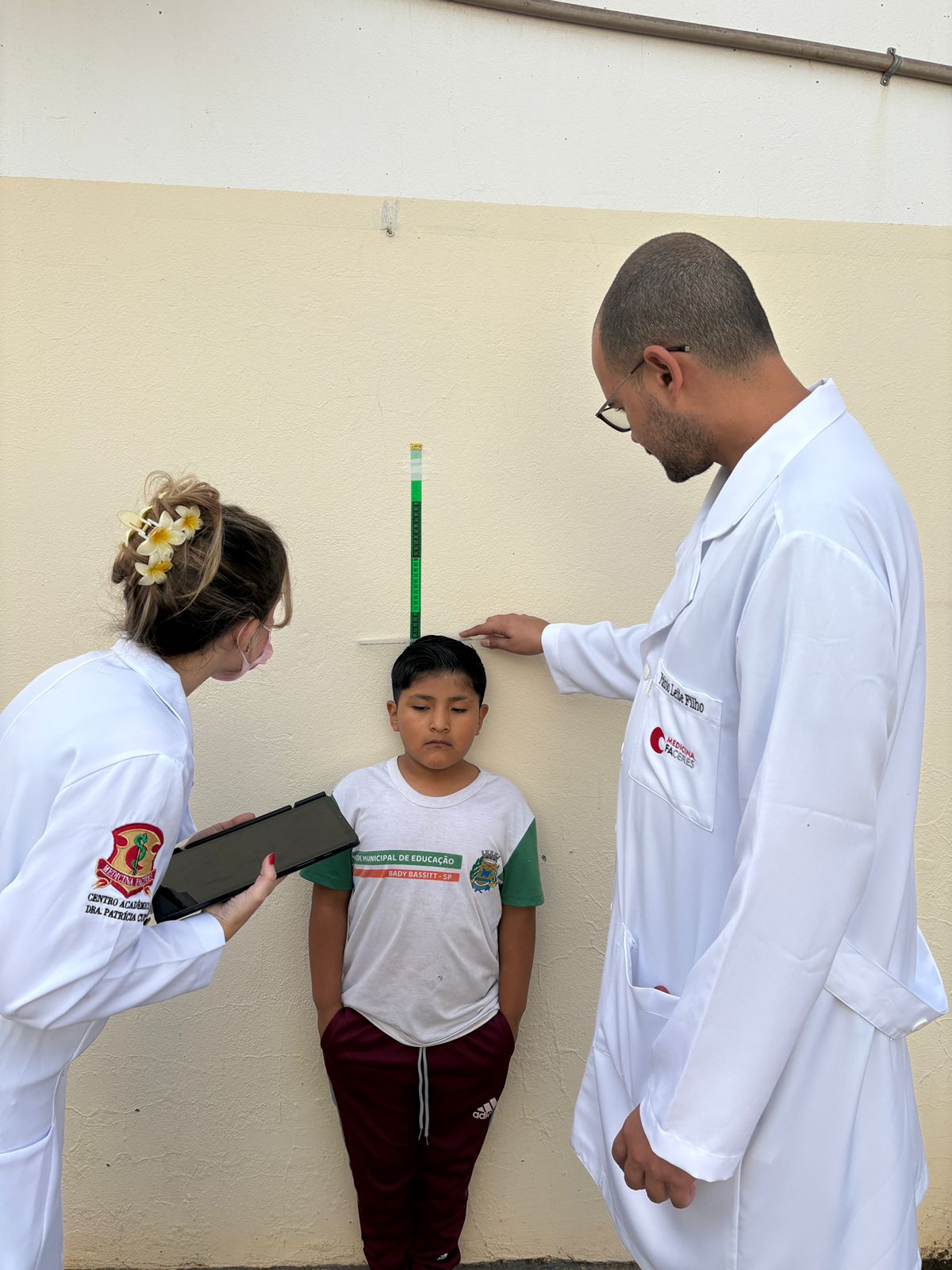 Alunos da Faculdade de Medicina FACERES realizam avaliação antropométrica em escolas de Bady Bassitt para prevenção da obesidade infantil Alunos da Faculdade de Medicina FACERES realizam avaliação antropométrica em escolas de Bady Bassitt para prevenção da obesidade infantil